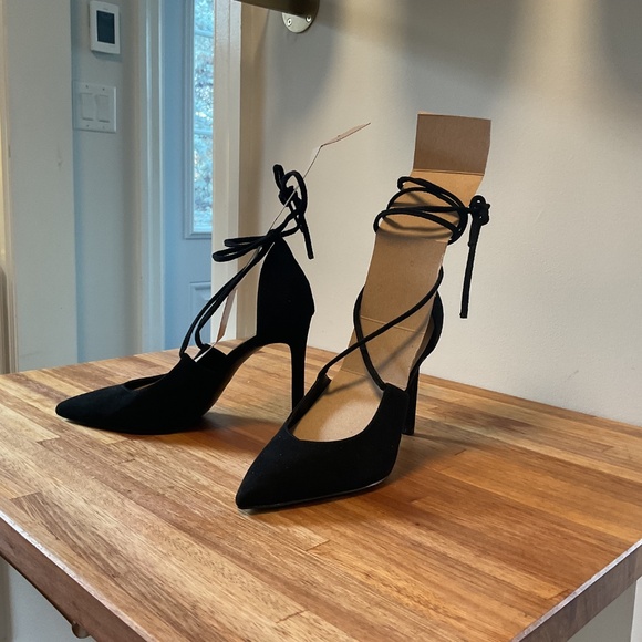 Nine West black suede strappy high heeled shoes - Picture 2 of 9